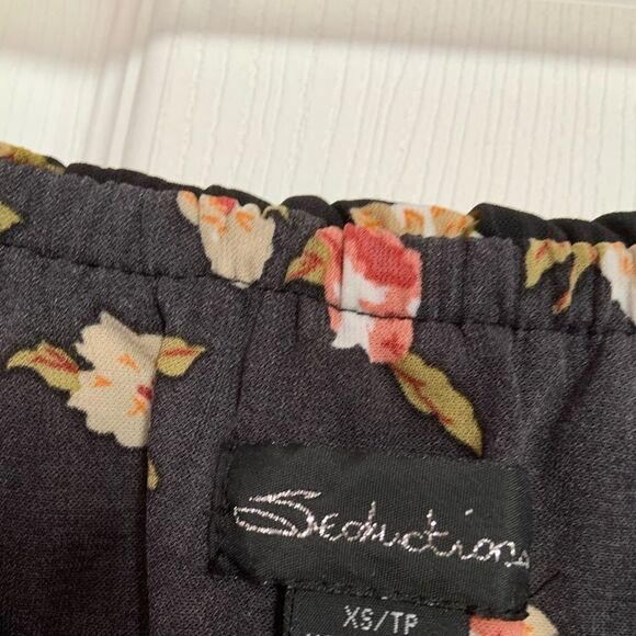 Black Strapless Floral Ruffle Top Romper - Picture 12 of 12